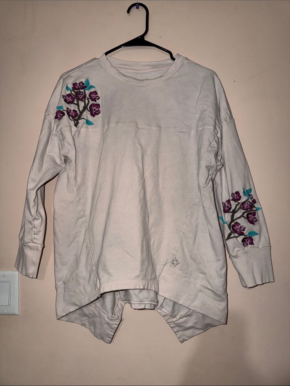 Satva Cream Top with Pale Pink Trim
